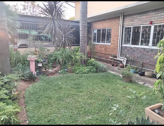 5 BEDROOM HOUSE FOR SALE IN PRETORIA GARDENS